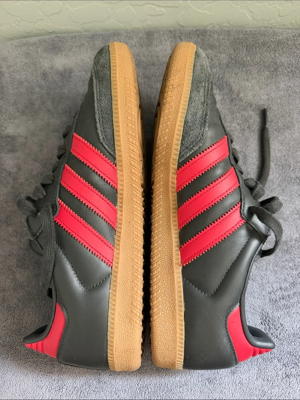 Adidas Samba OG Carbon / Better Scarlet Gum Sole - Size US Men's 8 (Women's 9.5)
